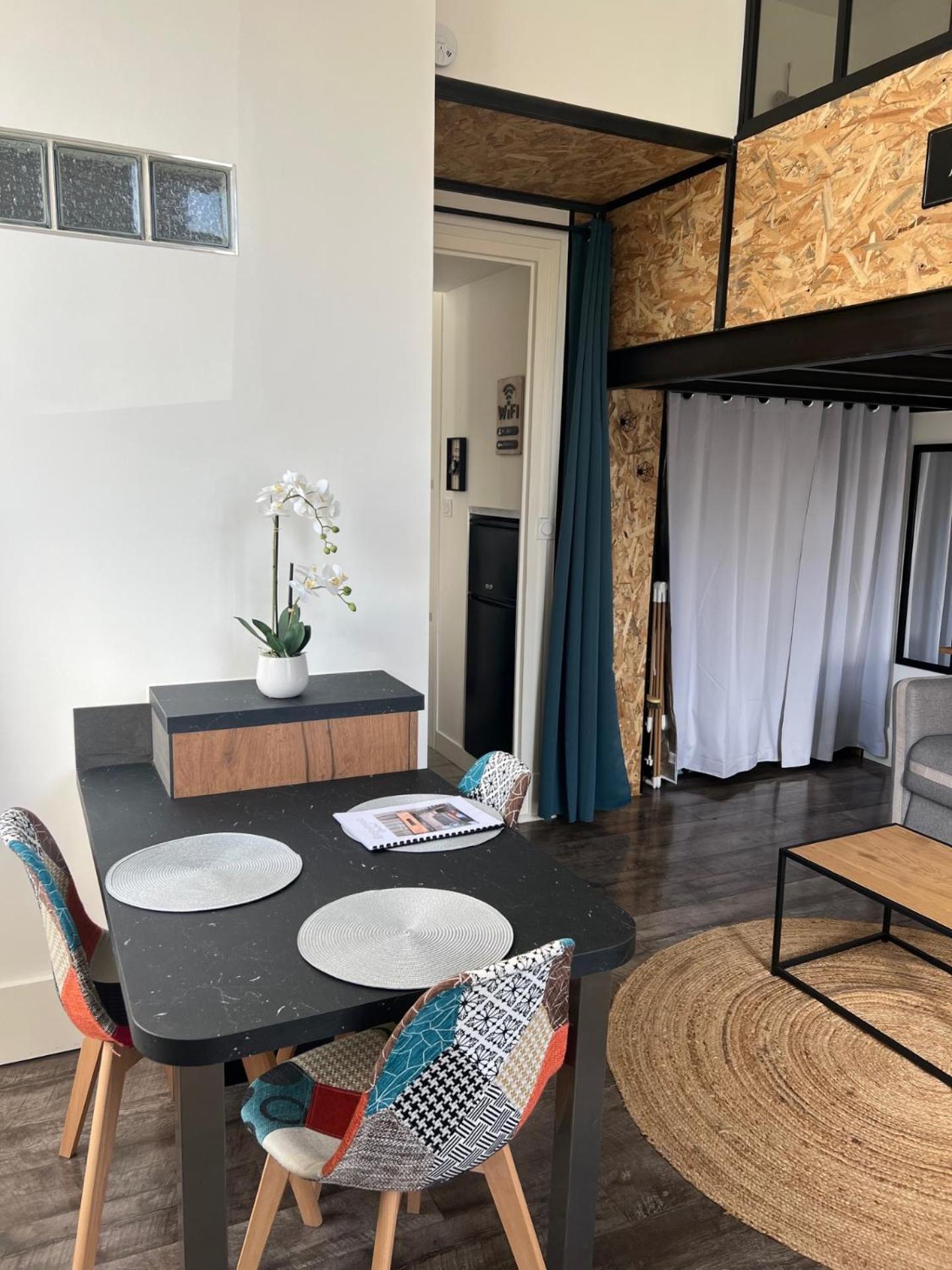 Le Terminus Apartment Aix-les-Bains Bagian luar foto